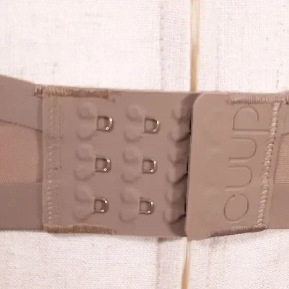 CUUP The Plunge Bra Size 32H NWOT Sheer Mesh Taupe Gold Hardware Triple Hook/Eye - Picture 6 of 14